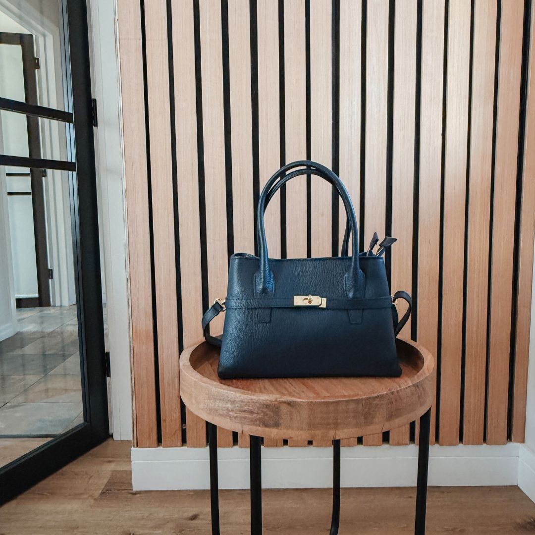 Loreto Handbag Black | Betsy & Floss
