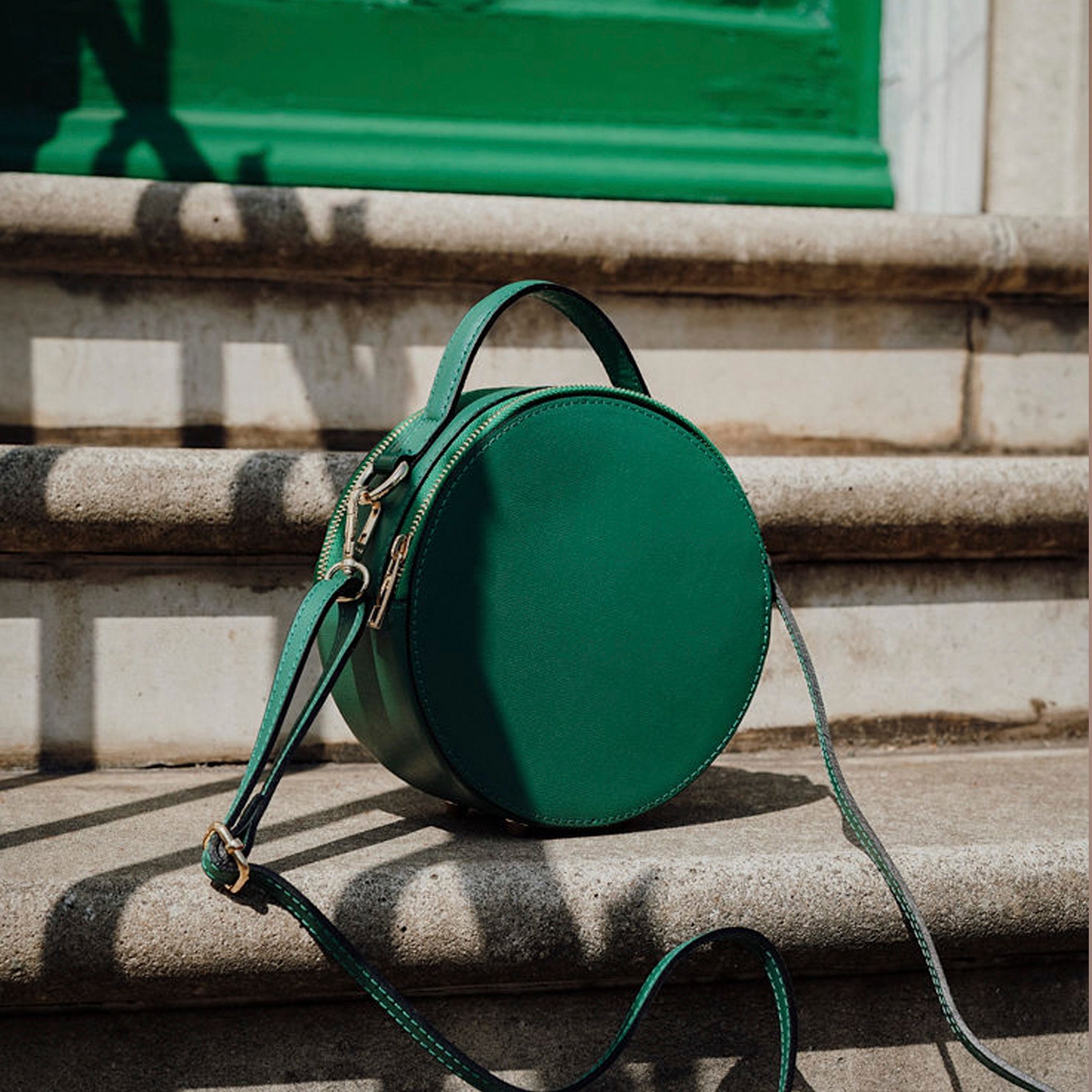 Rome Round Circle Crossbody Bag Green | Betsy & Floss