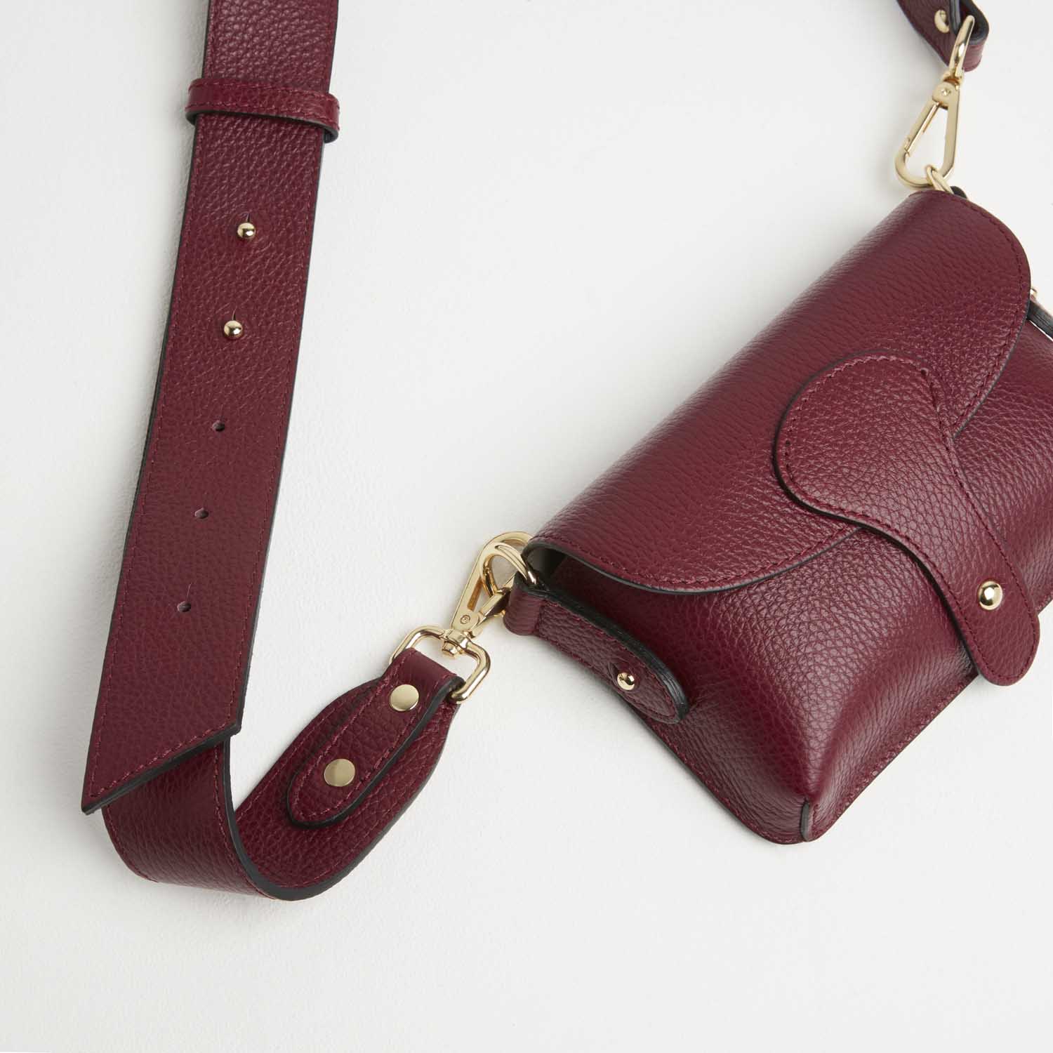 Luca Small Crossbody Bag Burgundy | Betsy & Floss