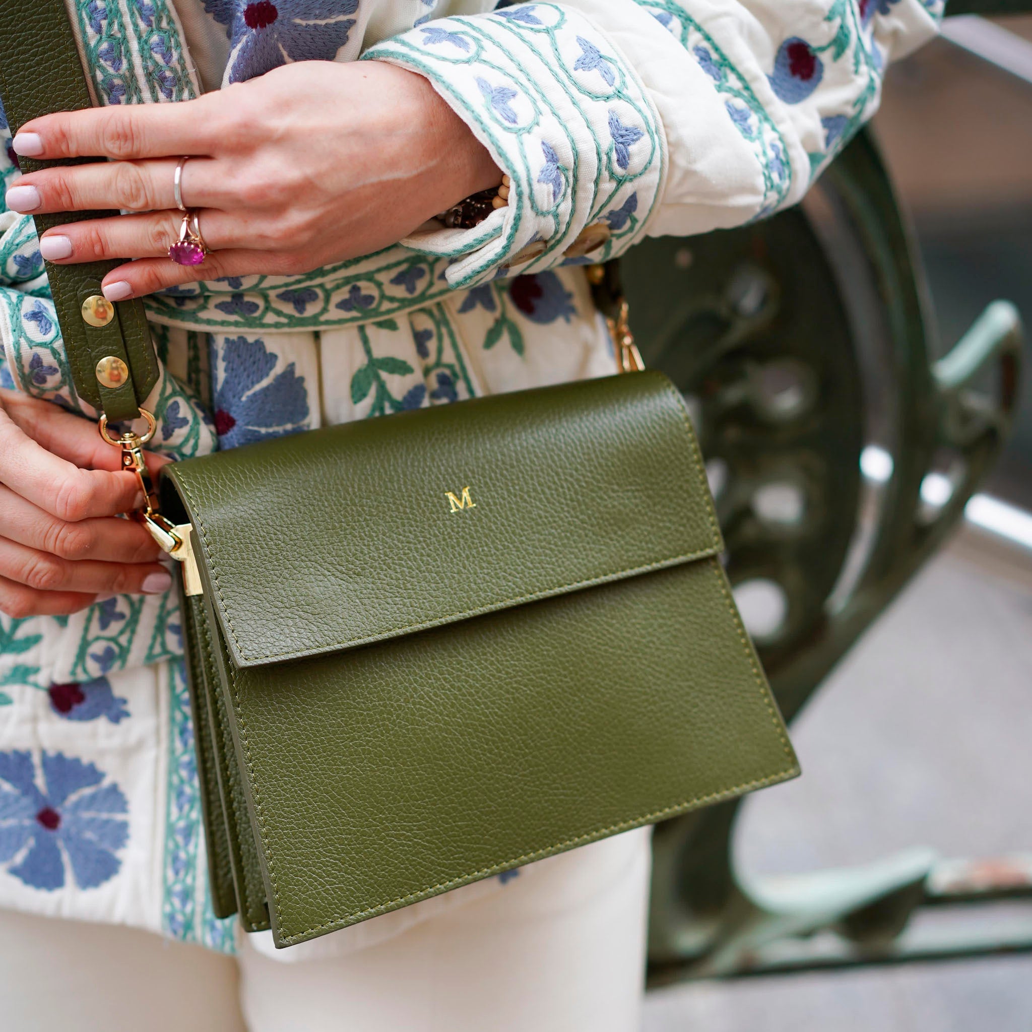 Alba Handbag Olive Green | Betsy & Floss