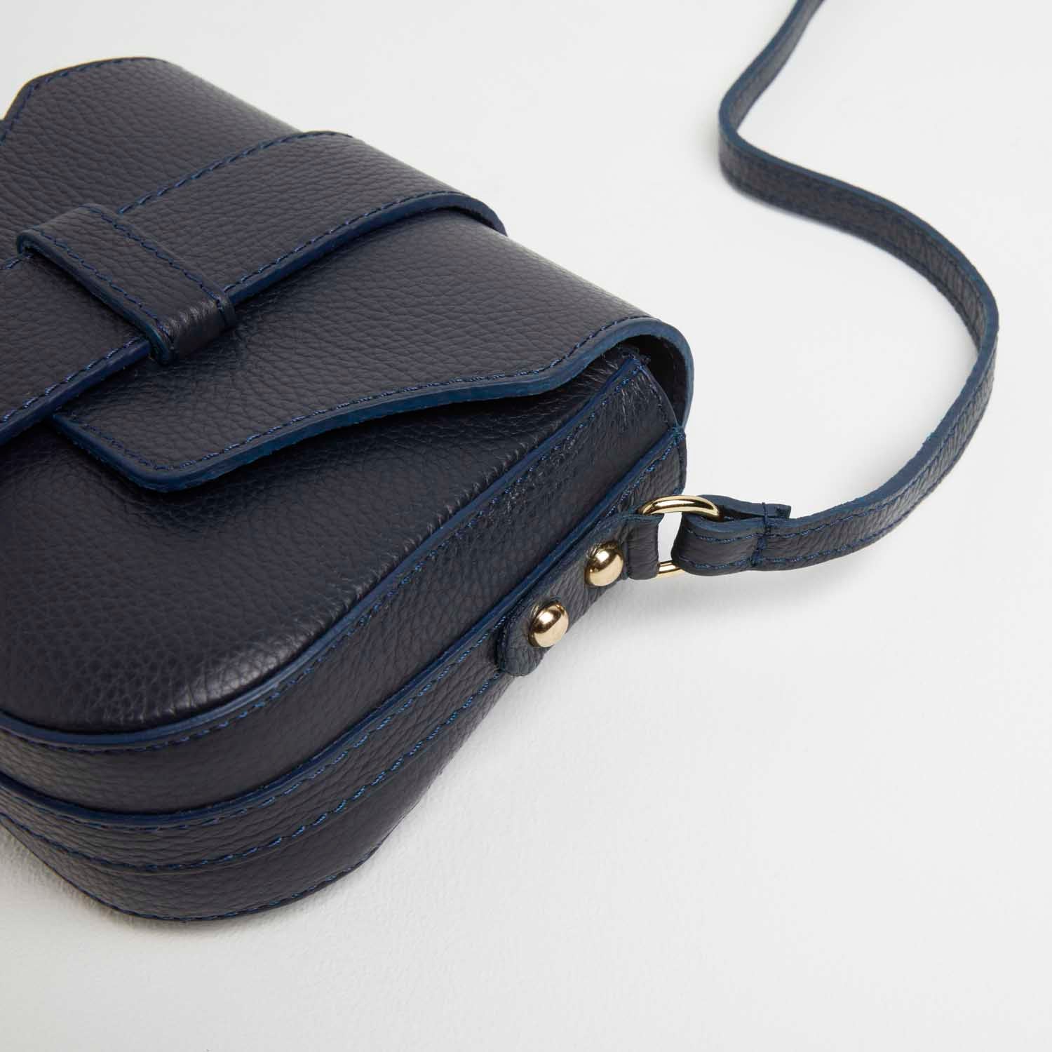 Apulia Satchel Crossbody Bag Navy | Betsy & Floss