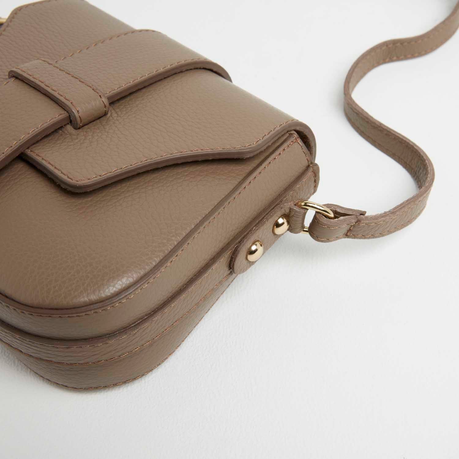 Apulia Satchel Crossbody Bag Dark Taupe | Betsy & Floss