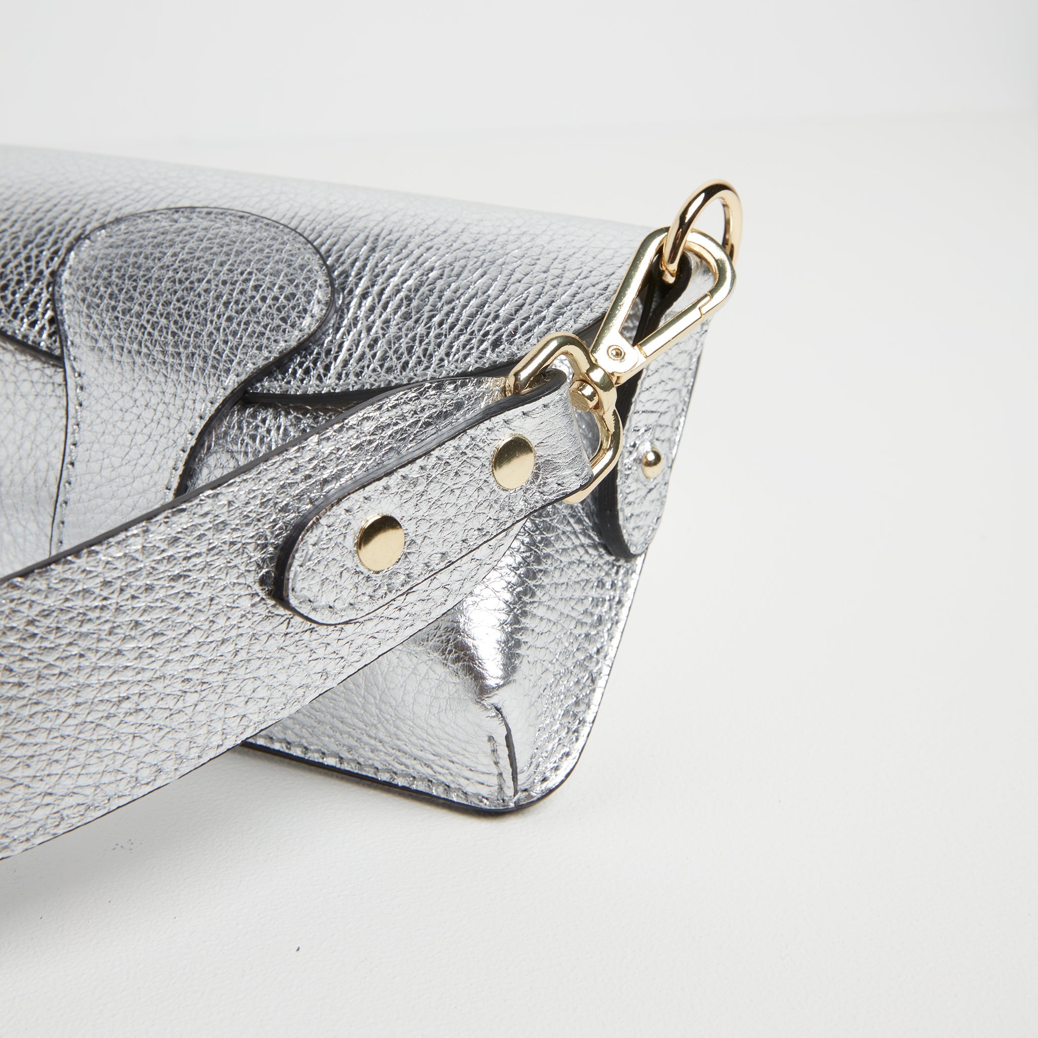 Large Luca Crossbody Bag Silver | Betsy & Floss