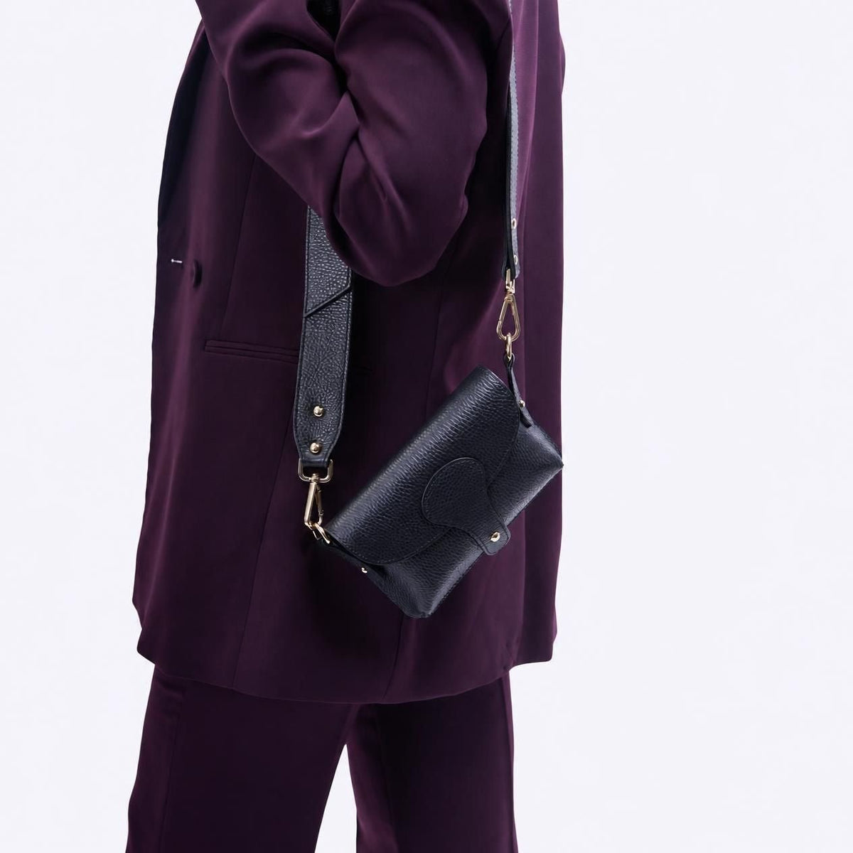 Luca Mini Crossbody Bag Black | Betsy & Floss